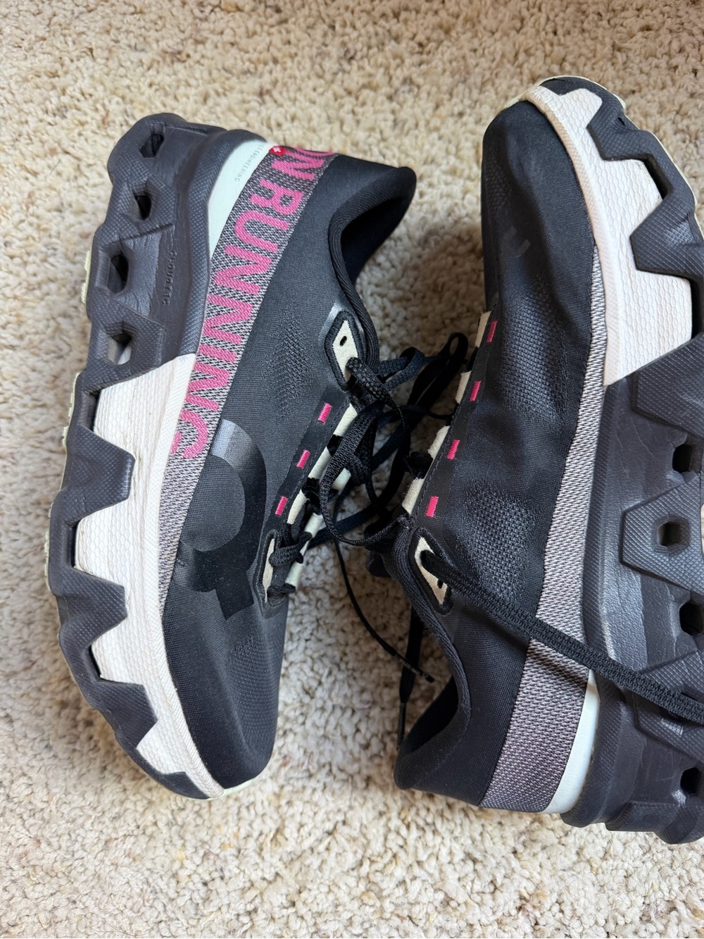 On Running Women's cloudmonster hyper  - size 8